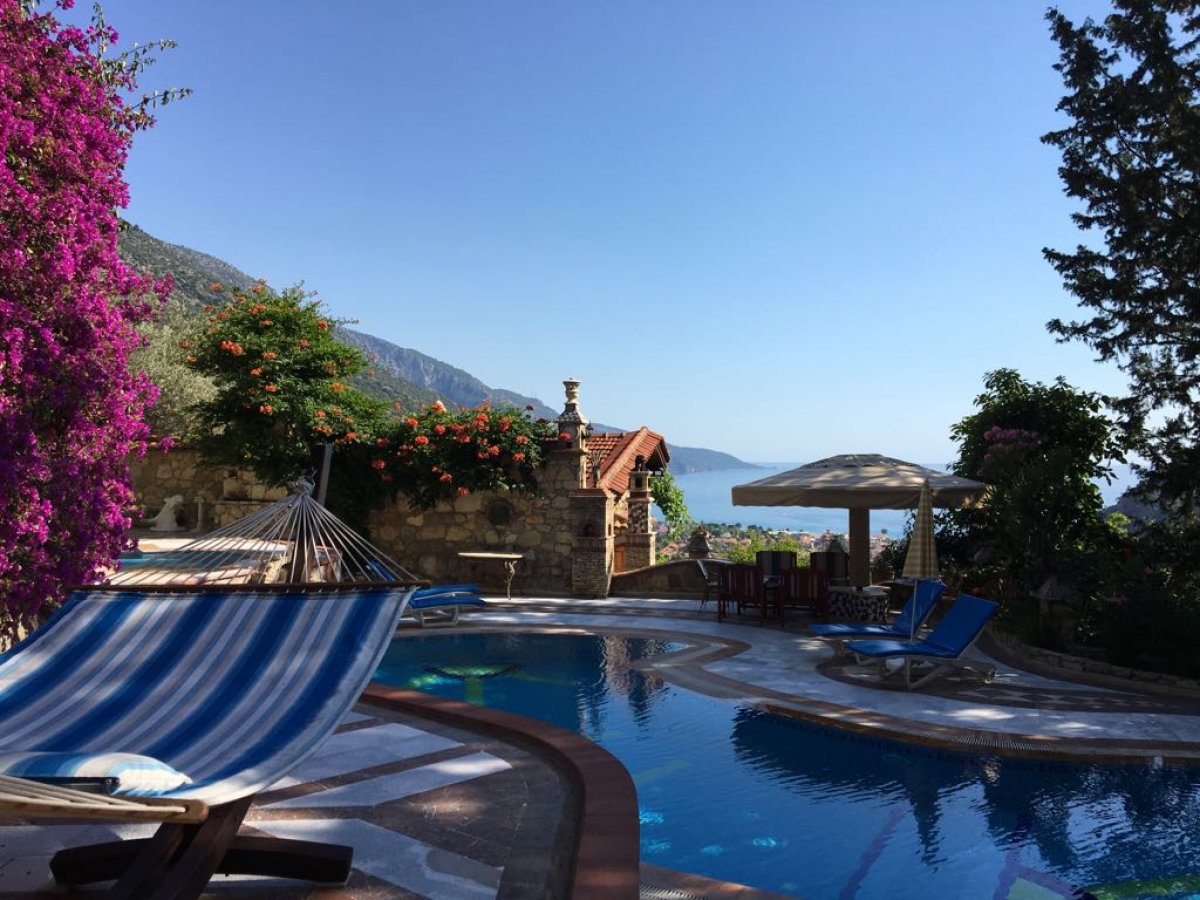 Villa Symbola Ölüdeniz: Panoramik Deniz Manzaralı Butik Konaklama | TatilValizi.com