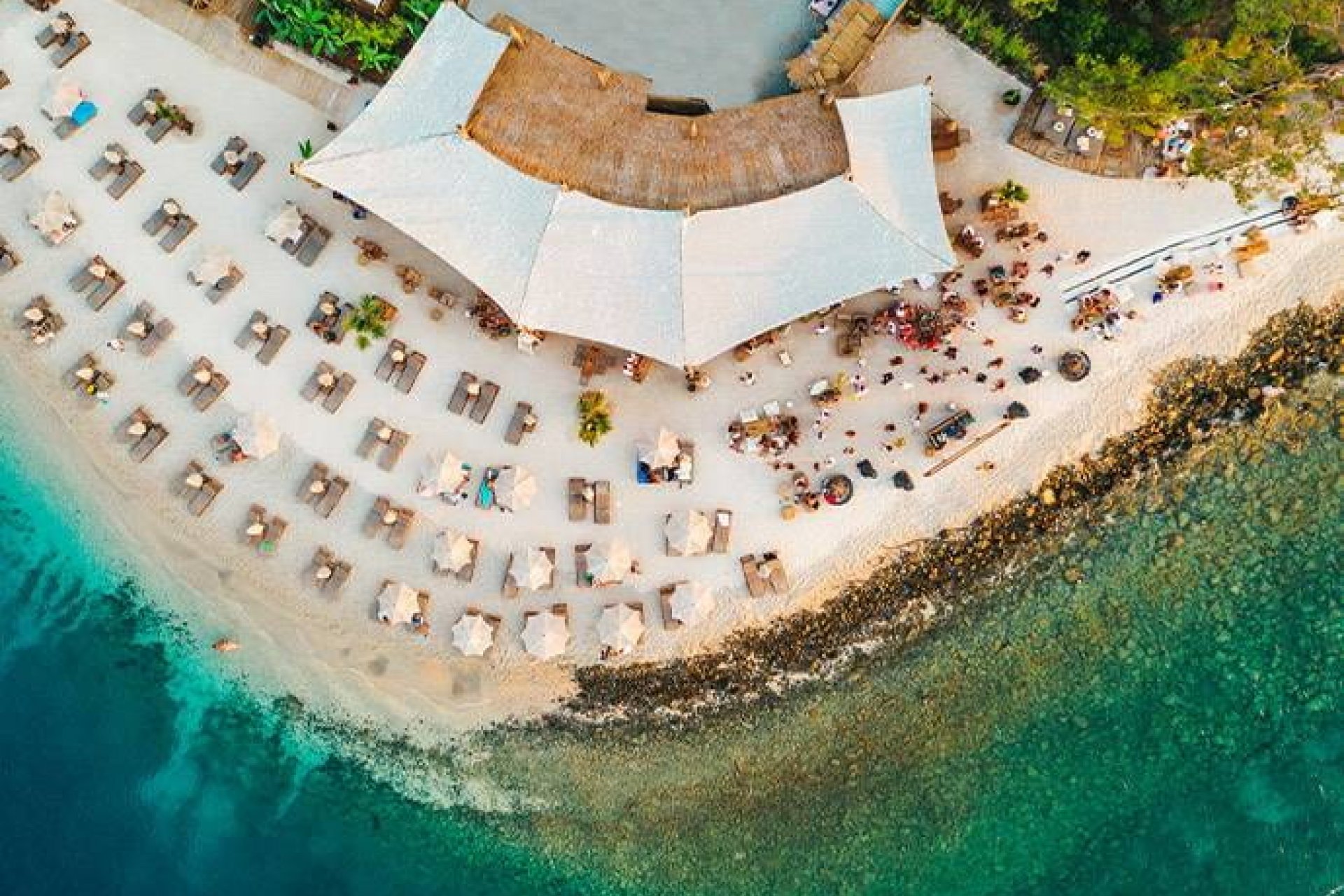 Fethiye'nin Gizli Hazinesi: TatilValizi.com ile Sea Me Beach Club Deneyimi